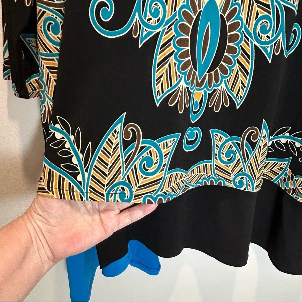 Eva Varro Black Layered Asymmetrical Tunic with Multicolored Graphic - Size XL - Picture 6 of 9